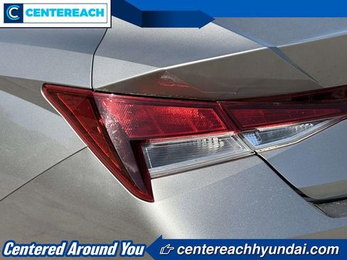 Used 2023 Hyundai Elantra SEL w/ Convenience Package FWD image 8