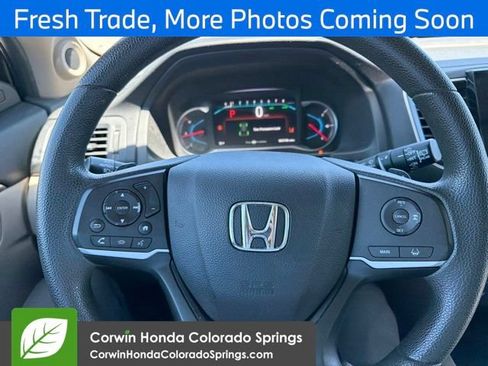 Used 2021 Honda Pilot EX image 11