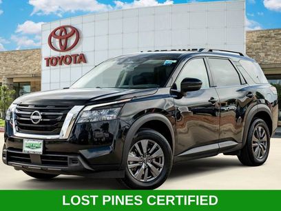 Used 2024 Nissan Pathfinder SV