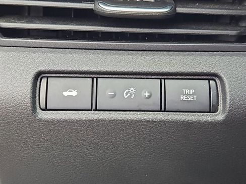 Used 2024 Nissan Altima 2.5 SV image 28