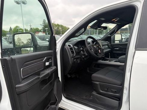 New 2026 RAM 2500 Big Horn AWD/4WD image 14