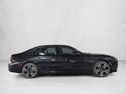 New 2025 BMW 760i xDrive image 4
