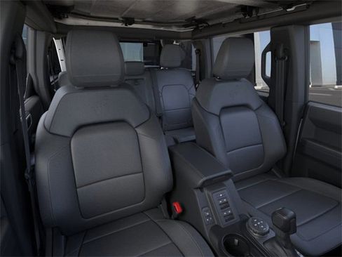 New 2025 Ford Bronco Outer Banks w/ Sasquatch Package image 10