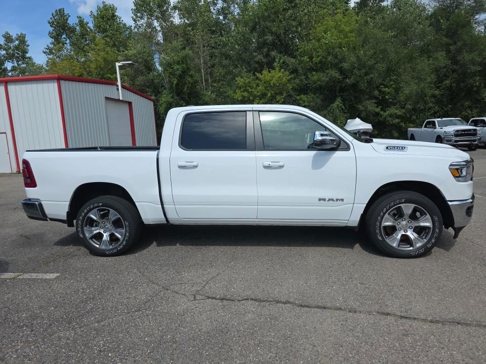 Used 2024 RAM 1500 Laramie AWD/4WD image 2