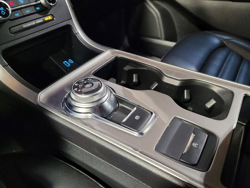 Used 2024 Ford Edge SEL image 26