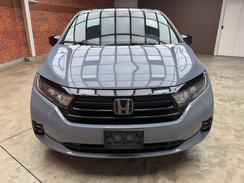 Used 2023 Honda Odyssey Sport image 8