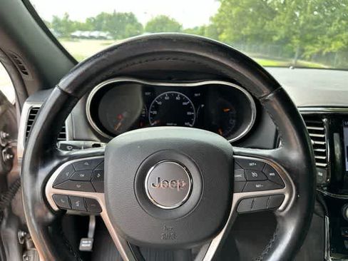 Certified 2020 Jeep Grand Cherokee Altitude AWD/4WD image 13