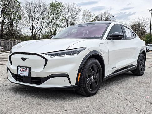 Used 2021 Ford Mustang Mach-E California Route 1 image 3