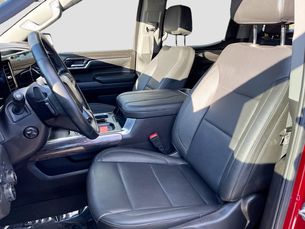 Used 2025 Chevrolet Silverado 1500 LTZ AWD/4WD image 22
