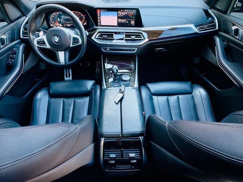 Used 2020 BMW X5 sDrive40i w/ M Sport Package image 10