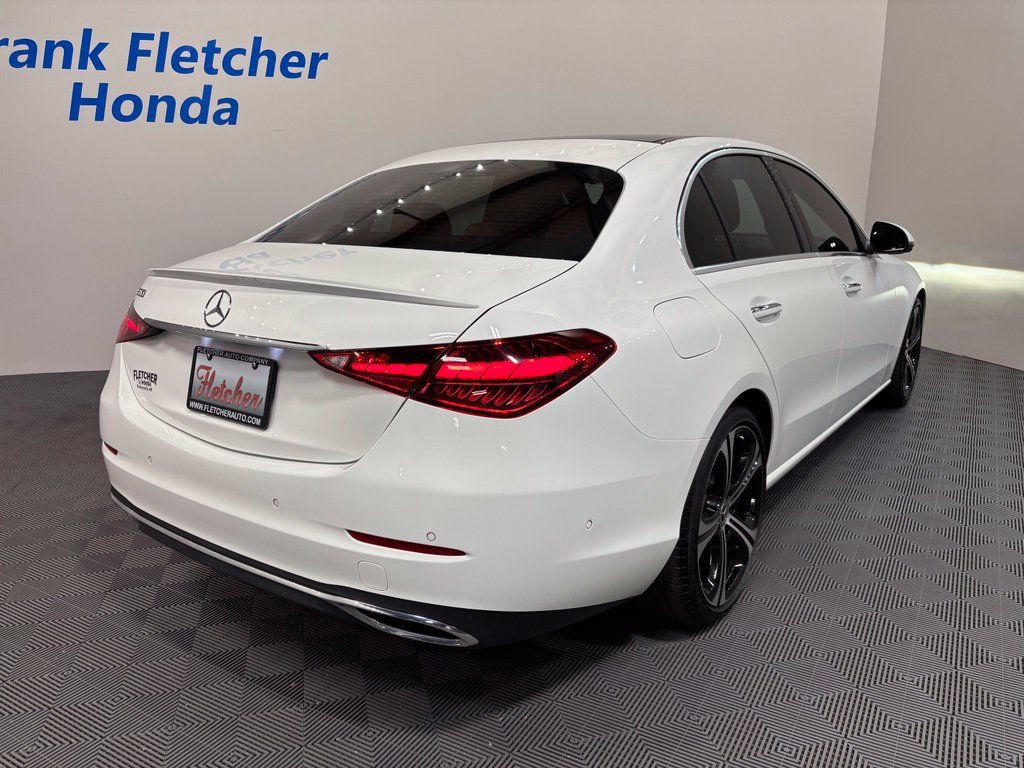 Used 2023 Mercedes-Benz C 300 Sedan image 5