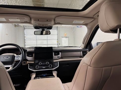Used 2024 Ford Expedition Max Limited image 24