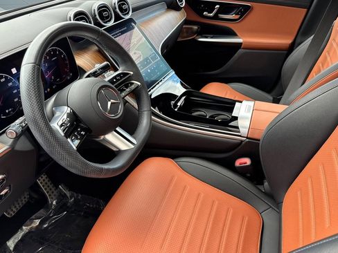 Certified 2023 Mercedes-Benz GLC 300 4MATIC image 4