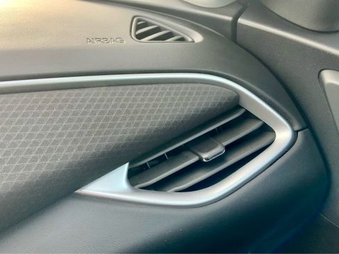 Used 2023 Chevrolet Malibu LT image 49