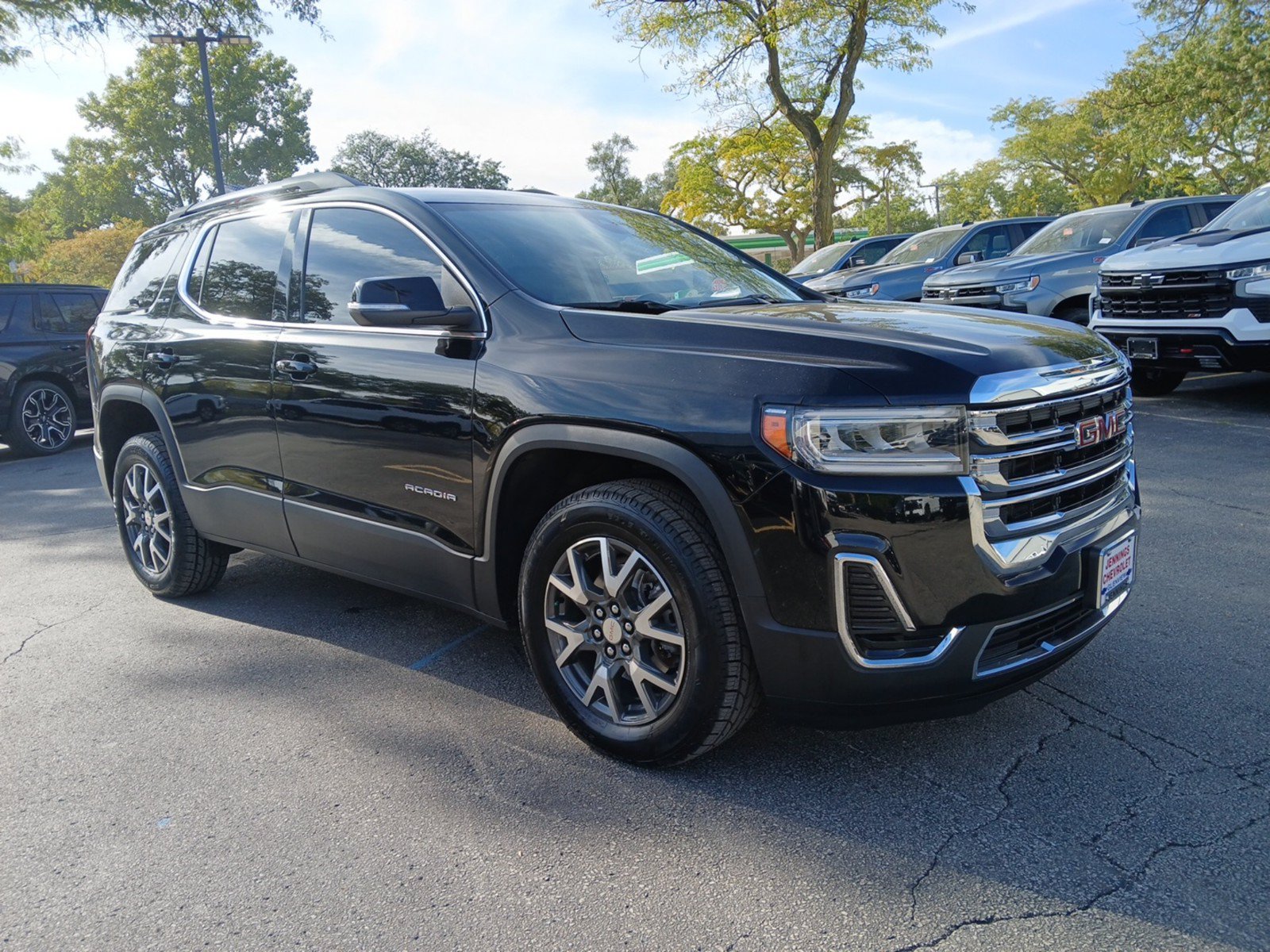 Used 2023 GMC Acadia SLE w/ Driver Convenience Package AWD/4WD image 1