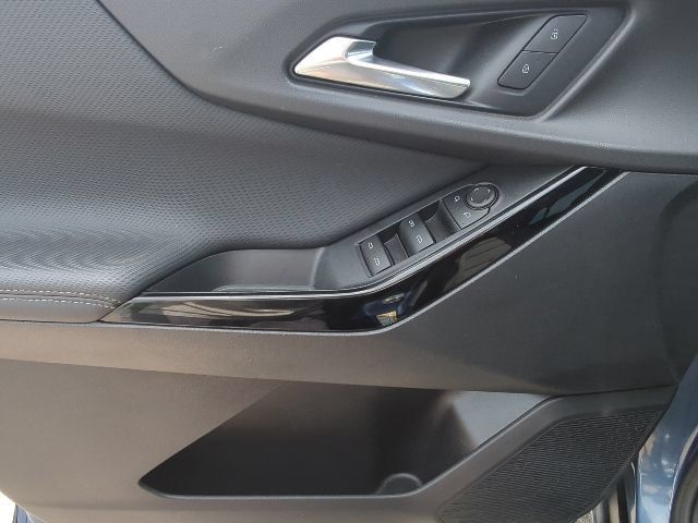 Used 2026 Chevrolet Equinox LT AWD/4WD image 11