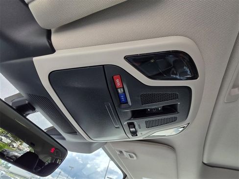 Certified 2025 Subaru Outback Onyx Edition w/ Popular Package #2 image 28