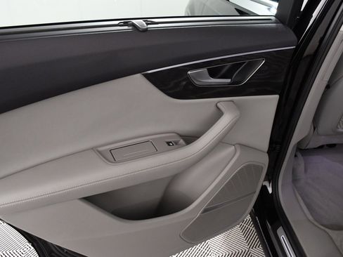 Used 2023 Audi Q7 3.0T Premium Plus image 26