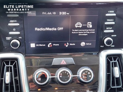 Used 2023 Kia Sorento LX FWD image 15
