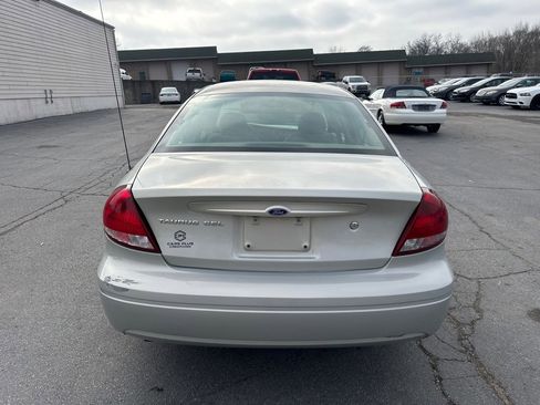 Used 2006 Ford Taurus SEL image 7