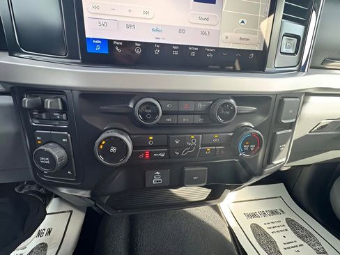 New 2026 Ford F250 XLT w/ XLT Premium Package AWD/4WD image 26