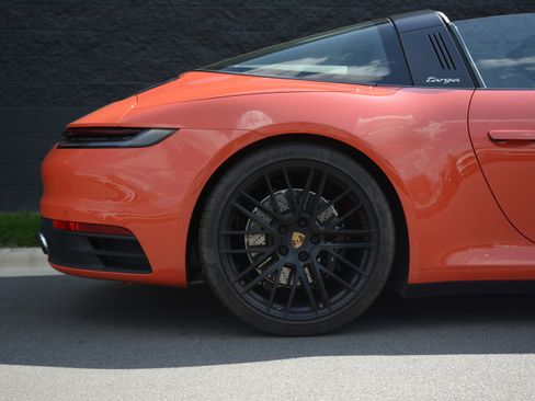 Certified 2022 Porsche 911 Targa 4S image 38