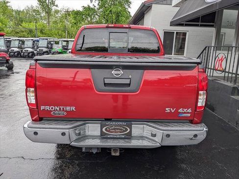 Used 2017 Nissan Frontier SV w/ SV Value Truck Package AWD/4WD image 4