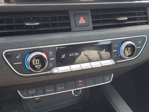 Used 2022 Audi A4 2.0T Premium Plus image 30