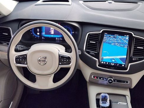 Used 2025 Volvo XC90 T8 Ultra w/ Protection Package Premier image 26