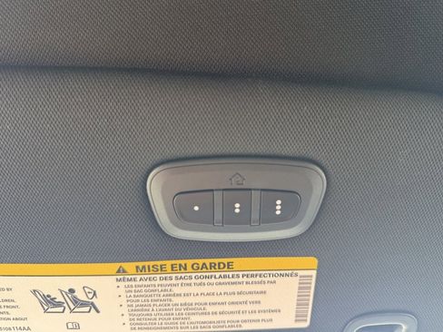 New 2026 Chrysler Pacifica Select image 9