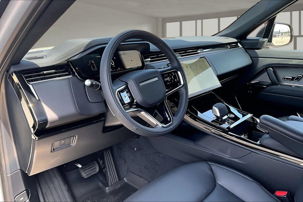 New 2026 Land Rover Range Rover Sport SE AWD/4WD image 6