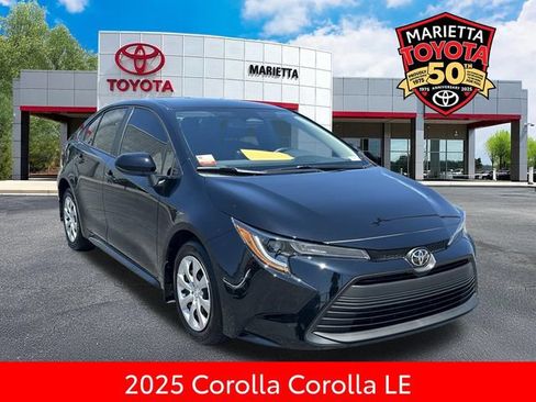 Certified 2025 Toyota Corolla LE FWD image 1