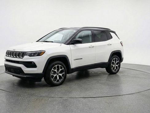 Used 2025 Jeep Compass Limited AWD/4WD image 3