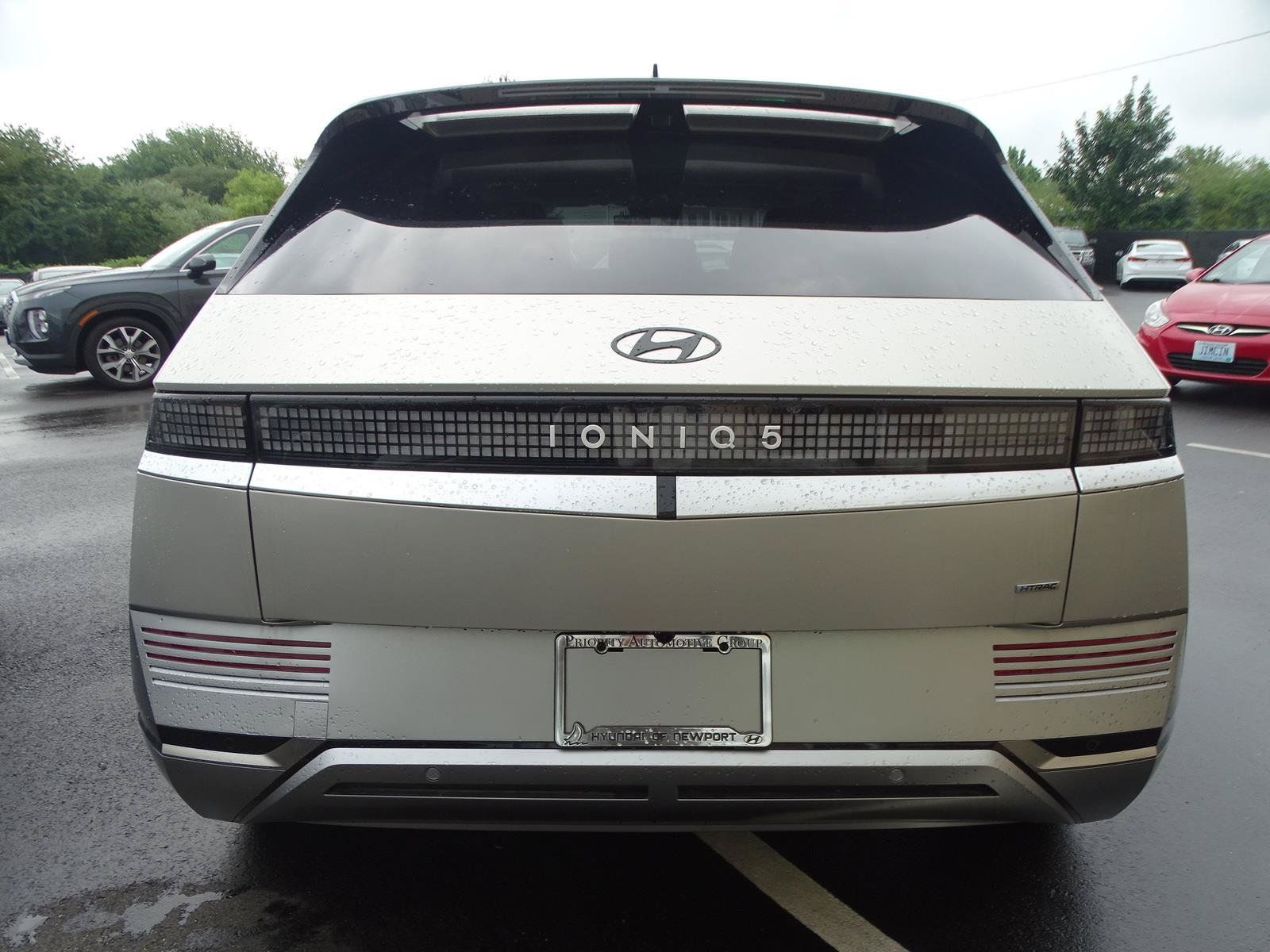 Used 2024 Hyundai Ioniq 5 Limited AWD/4WD image 4