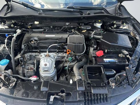 Used 2017 Honda Accord LX image 21