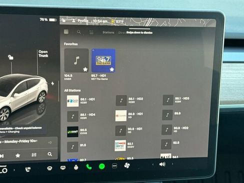 Used 2024 Tesla Model Y Long Range AWD/4WD image 15