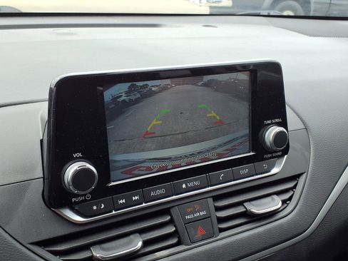 Used 2023 Nissan Altima 2.5 S FWD image 19