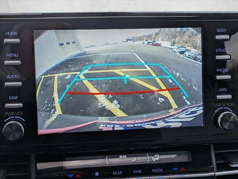 Used 2024 Toyota Sienna XLE image 13