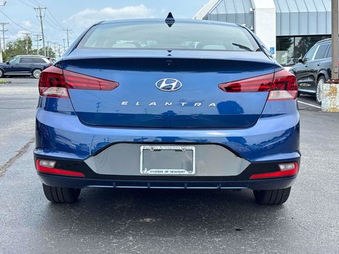 Used 2019 Hyundai Elantra Value Edition FWD image 4