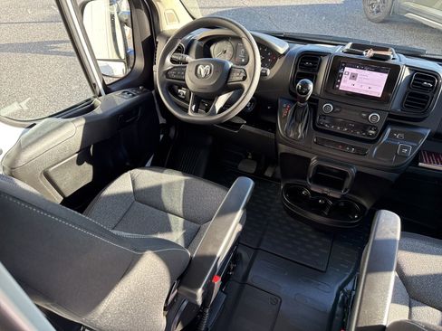 Used 2023 RAM ProMaster 3500 w/ Convenience Group image 15