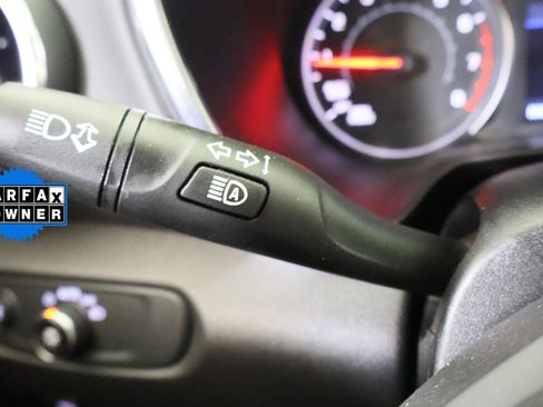 Certified 2025 Chevrolet Blazer LT FWD image 30