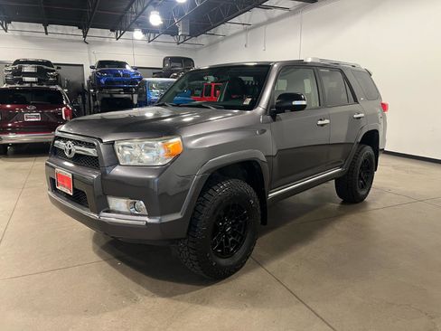 Used 2012 Toyota 4Runner SR5 w/ Convenience Pkg AWD/4WD image 7