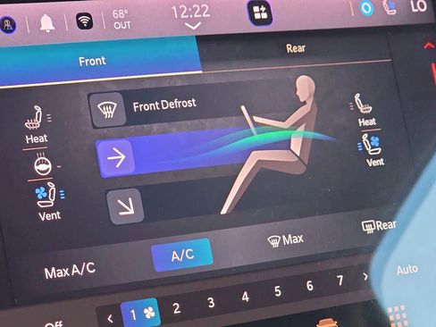 Used 2024 Jeep Grand Cherokee L Limited w/ Luxury Tech Group II image 30