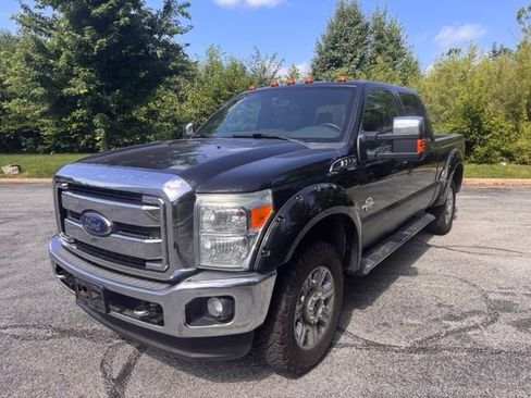 Used 2015 Ford F250 Lariat w/ Lariat Ultimate Package AWD/4WD image 9