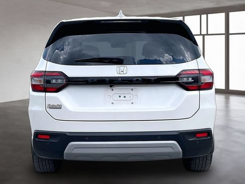 Used 2025 Honda Pilot EX-L image 5