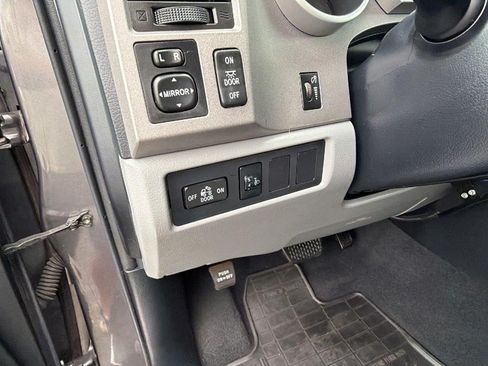 Used 2013 Toyota Tundra 2WD Double Cab w/ SR5 Pkg image 25