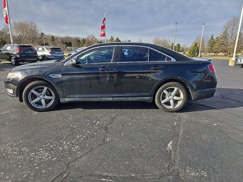 Used 2012 Ford Taurus SHO image 8