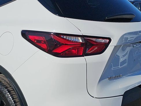 Used 2020 Chevrolet Blazer LT image 38