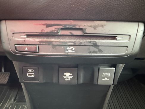 Used 2022 Honda Odyssey Touring image 16