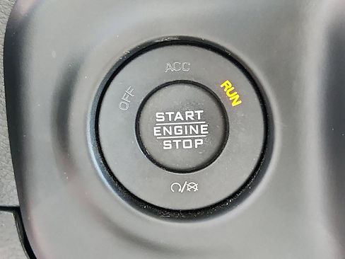 Certified 2021 Jeep Gladiator Sport image 22